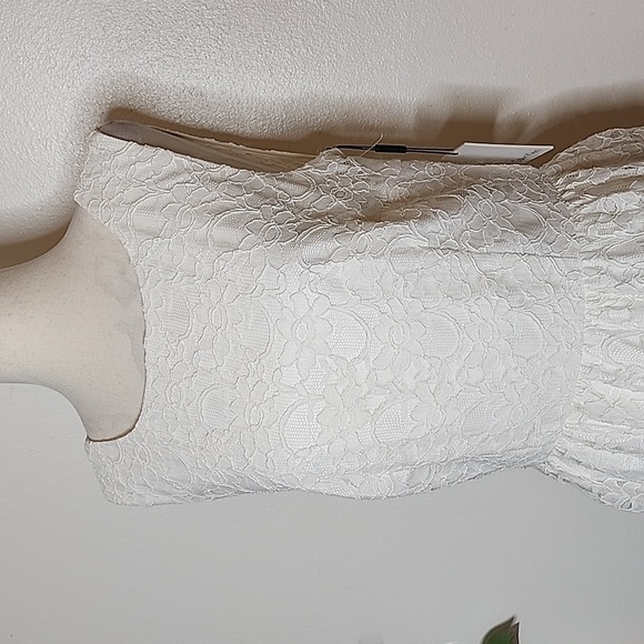 NEW Calvin Klein Ivory Lace Overlay Double Lining Dress Celeb Style Luxury Chic - Picture 2 of 16